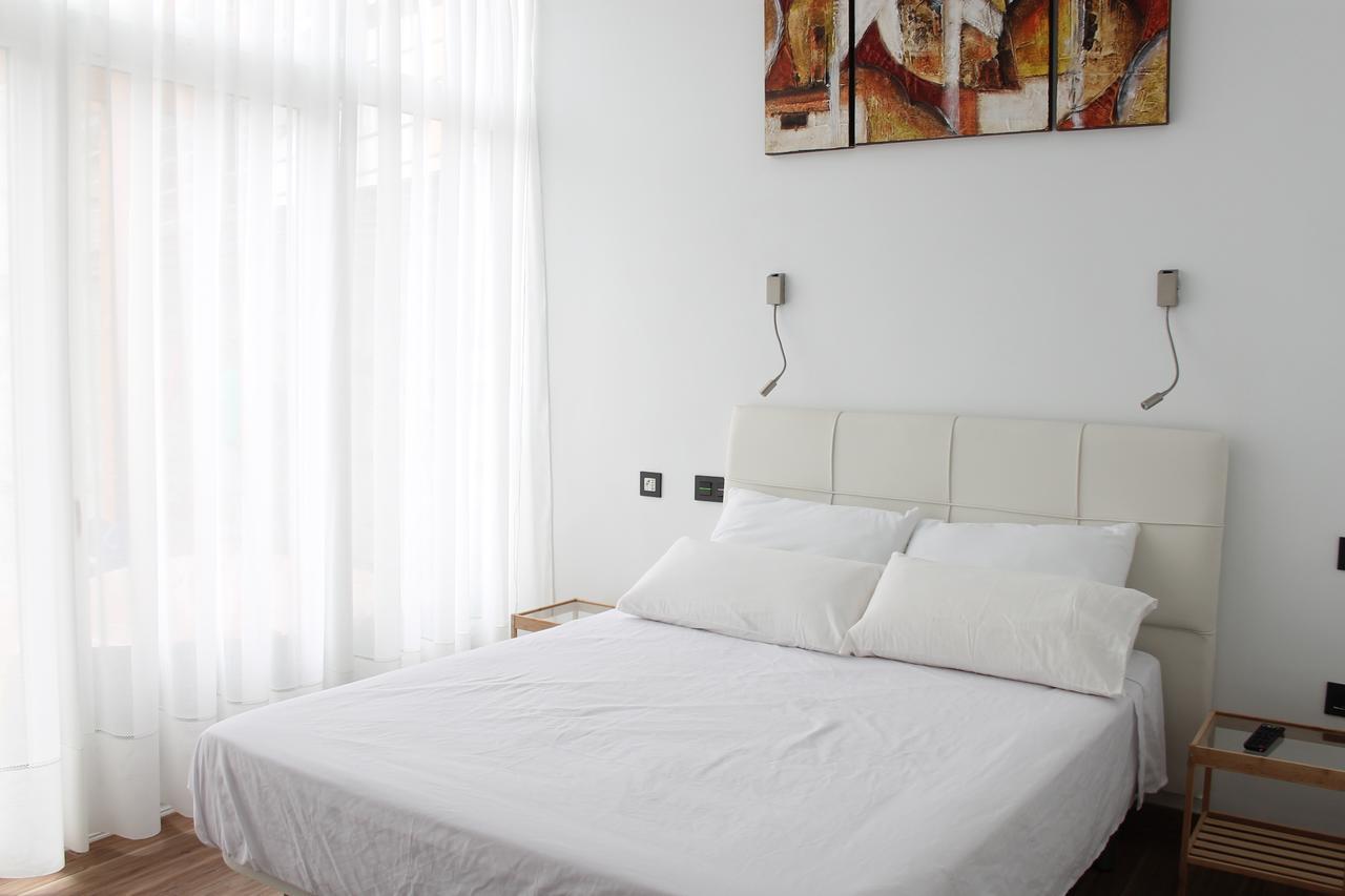Apartamentos Turisticos Vistademar Luarca Exteriör bild
