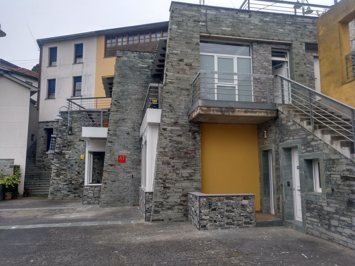 Apartamentos Turisticos Vistademar Luarca Exteriör bild