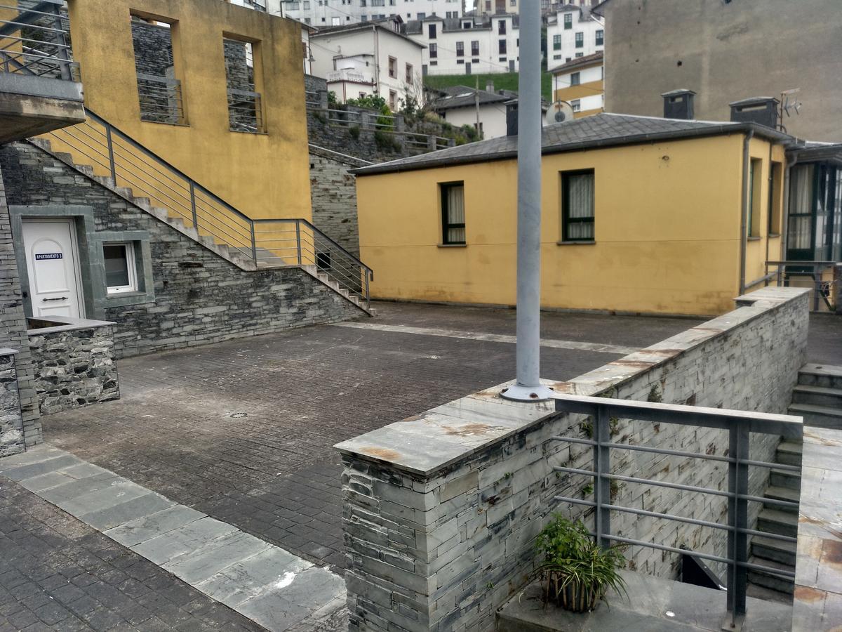 Apartamentos Turisticos Vistademar Luarca Exteriör bild